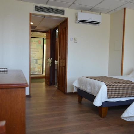 Tur Hotel Santiago Ngoại thất bức ảnh