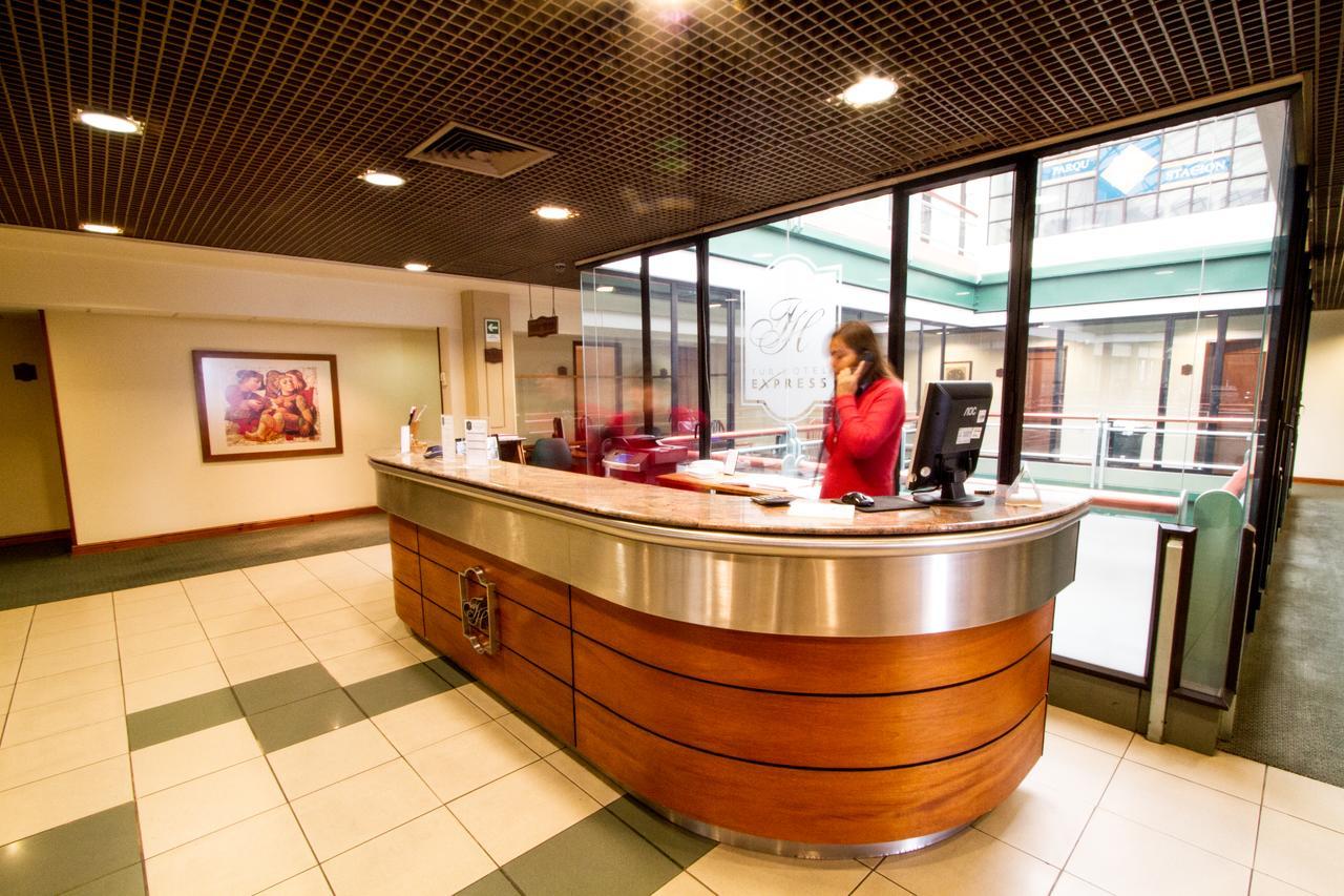 Tur Hotel Santiago Ngoại thất bức ảnh