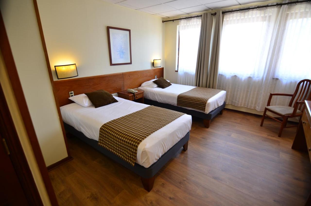 Tur Hotel Santiago Ngoại thất bức ảnh
