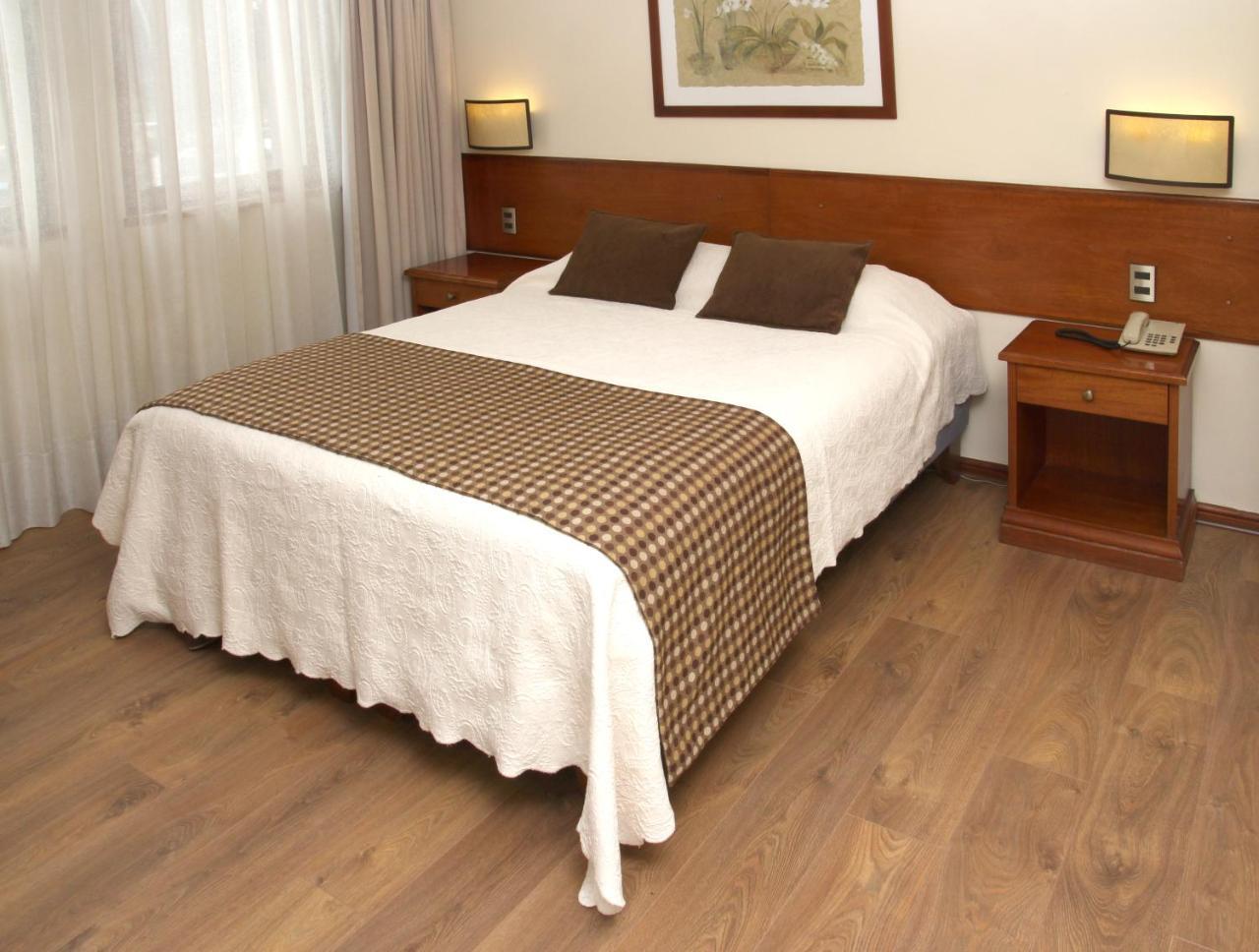 Tur Hotel Santiago Ngoại thất bức ảnh