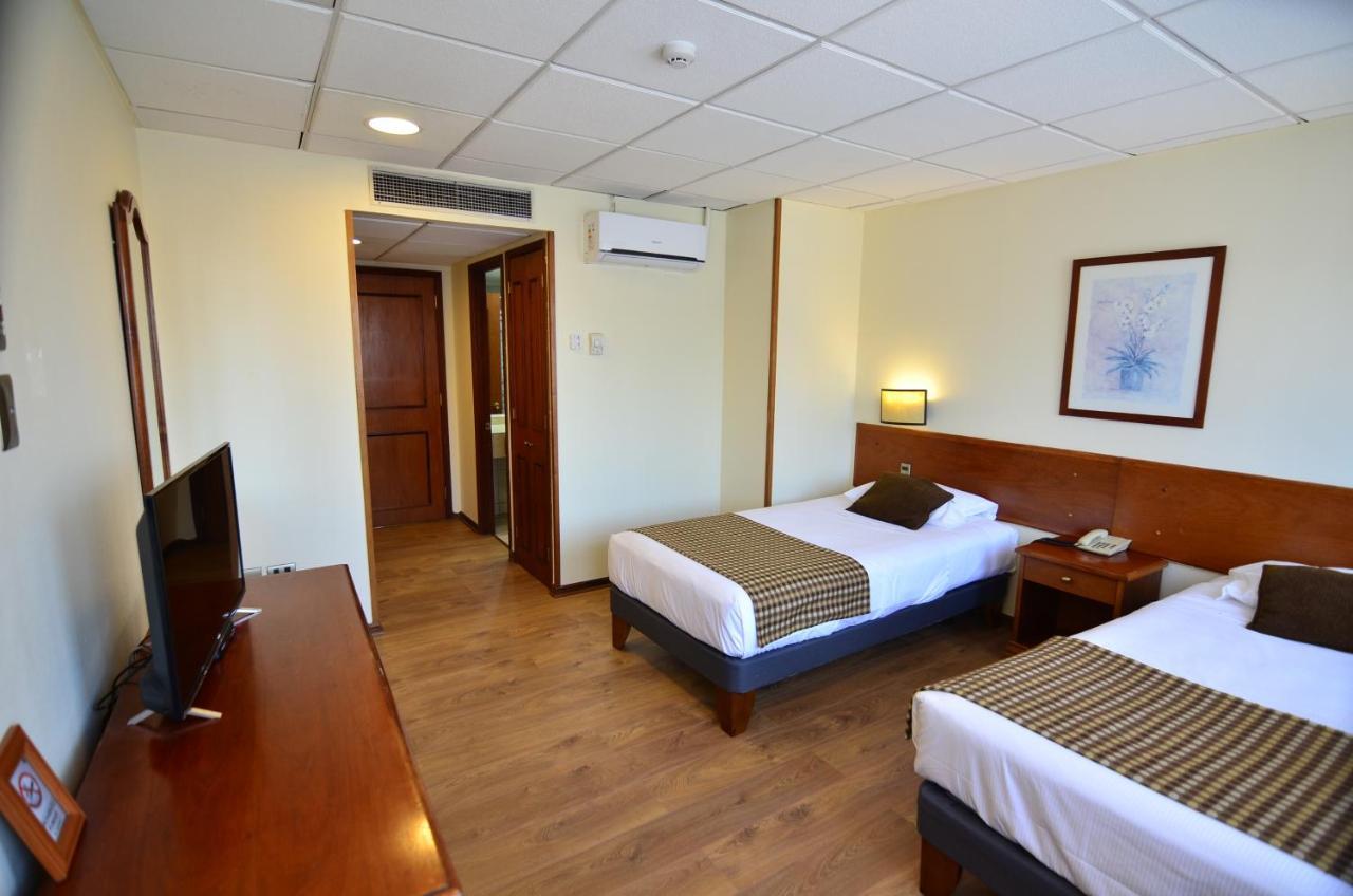 Tur Hotel Santiago Ngoại thất bức ảnh
